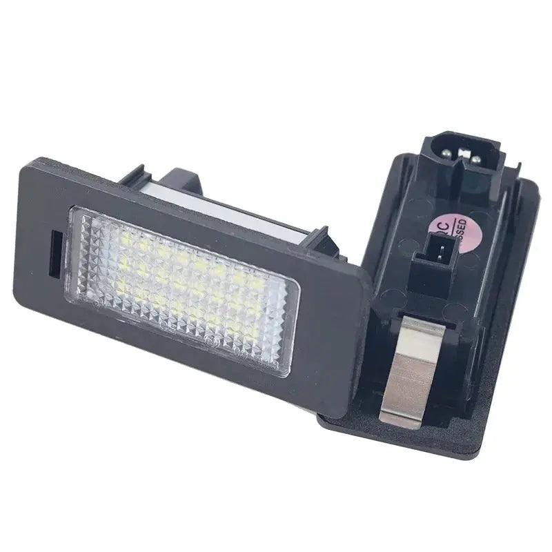 1 Pair LED License Plate Light For BMW E92 E93 F30 F31 F45 E39 E60 F11 E70 X5 E84 X1 E82 F22 E90 E91 E61 F10 Number Plate Lamp - Auto Part Pro Switzerland