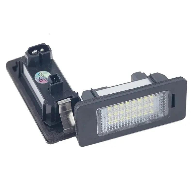 1 Pair LED License Plate Light For BMW E92 E93 F30 F31 F45 E39 E60 F11 E70 X5 E84 X1 E82 F22 E90 E91 E61 F10 Number Plate Lamp - Auto Part Pro Switzerland