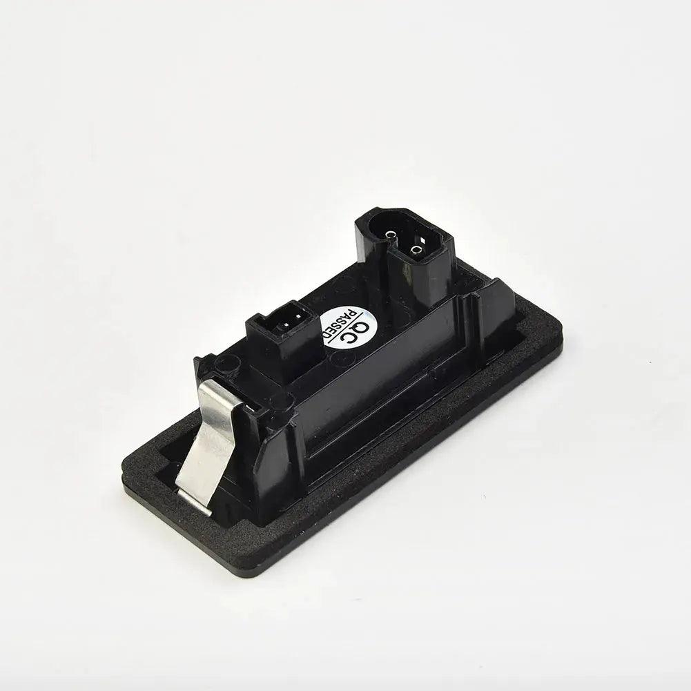 High Quality Brand New Light License Plate For BMW Replacement X3 E82 E90 Energy Saving Light Bulb Spare Parts - Auto Part Pro Switzerland