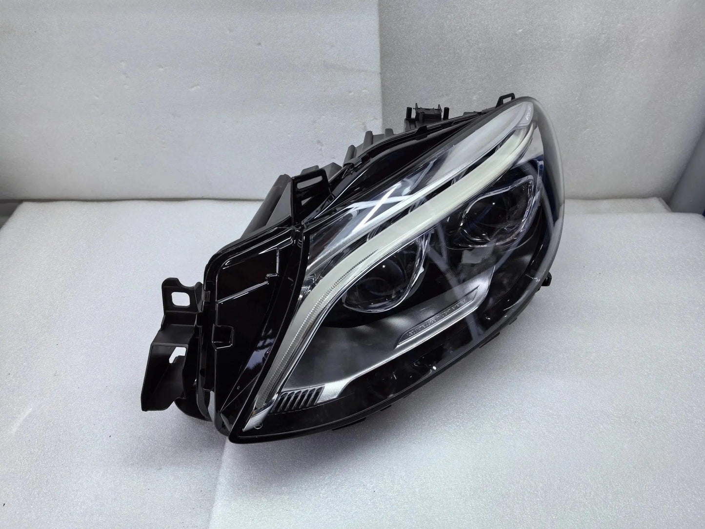 HighQuality headlights suitable for Mercedes Benz W166 GLE headlights W292 LED headlights OEM 1668200859 headlights - Auto Part Pro Switzerland